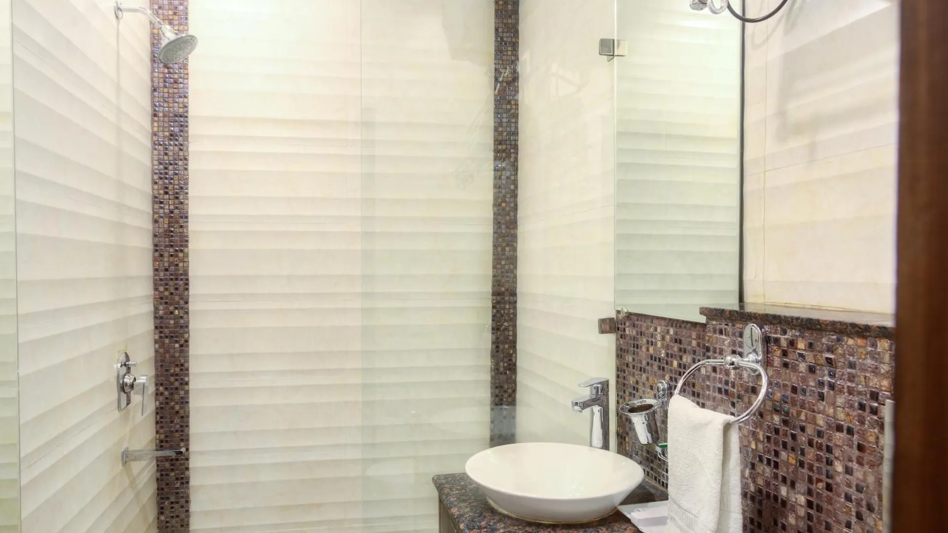 Hotel Dreamland Chandigarh